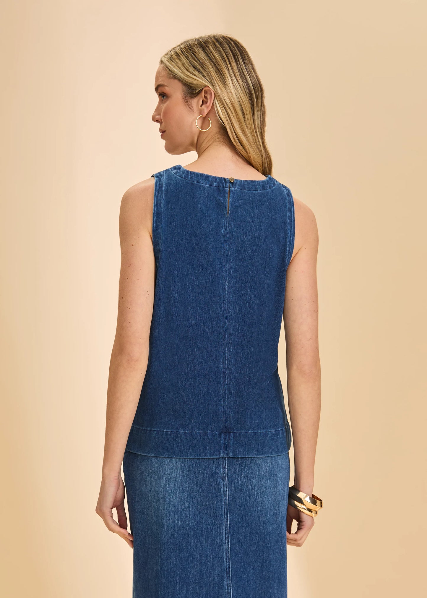 Sleeveless Top